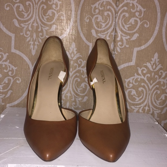 Heels - Picture 2 of 3